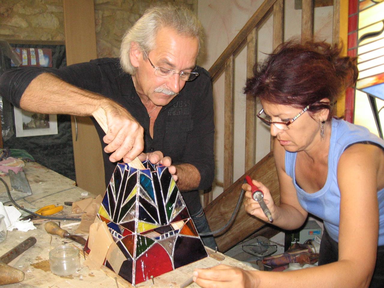 STAGIAIRE A L'ATELIER VITRAIL TOUCOULEUR